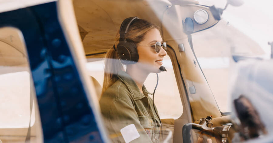 Paths to Becoming a Pilot: Top Training Programs