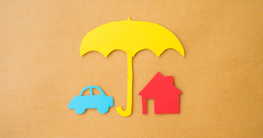 How Does Bundling Home and Auto Insurance Save Money?